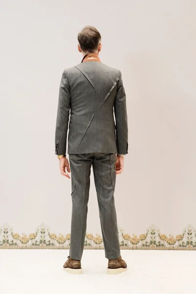 Look 11